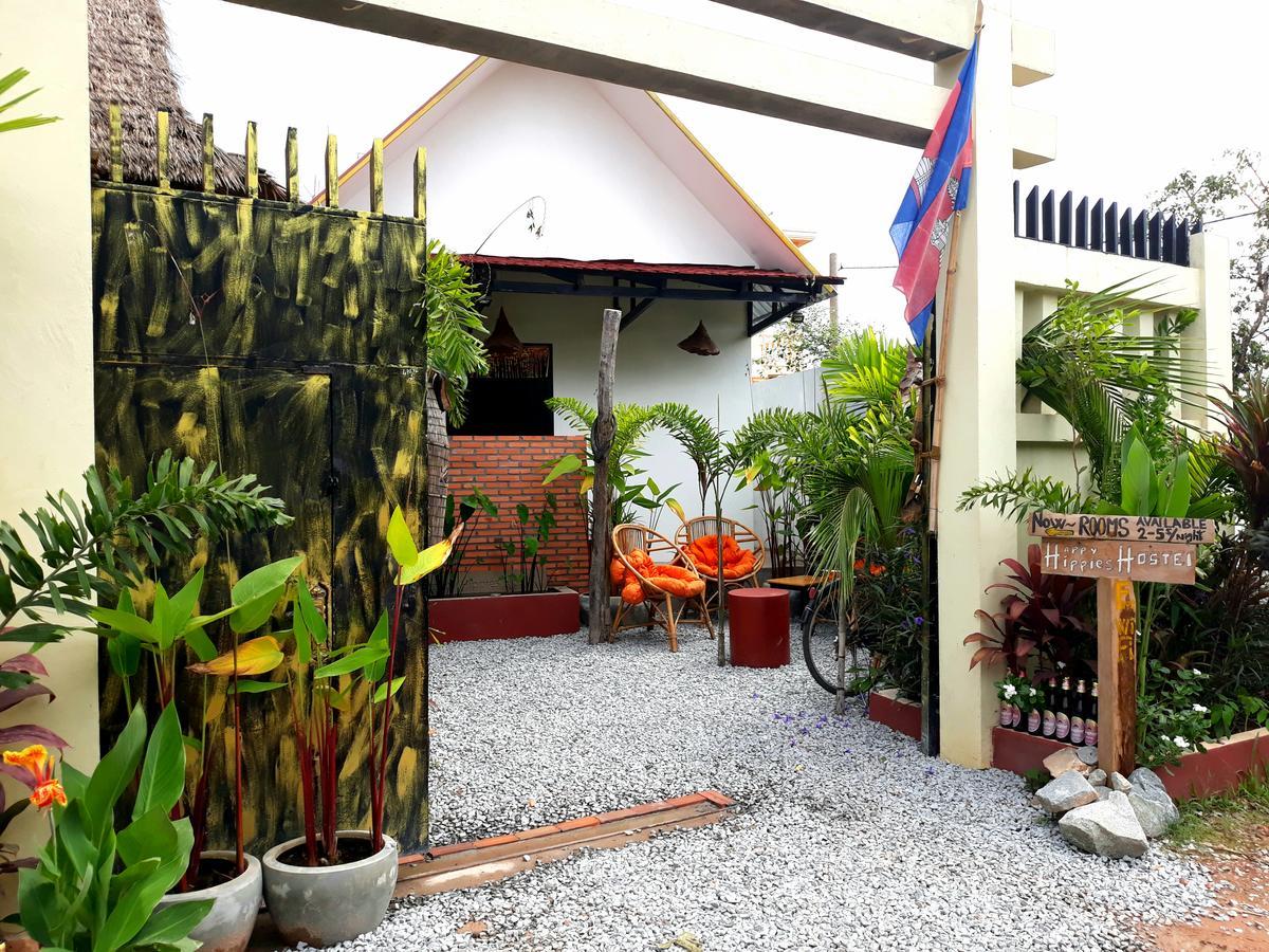 Happy Hippies Hostel Siem Reap Exterior photo